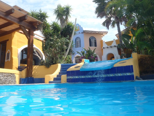 Not a bad place to end the day--relaxing in the pool with the Martins.